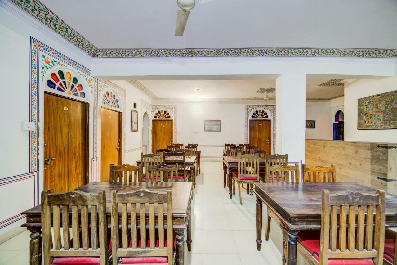 Oyo 40791 Hotel Hot N Fast Suratgarh Екстер'єр фото